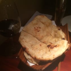 Jasmin Indian Restaurant - Garlic Naan