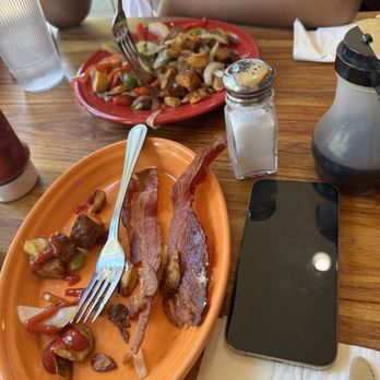 Tower Cafe - Potatoes - Breakfast & Brunch Near Me - Sacramento, California Tower Cafe - Potatoes - Breakfast & Brunch Near Me - Sacramento, California