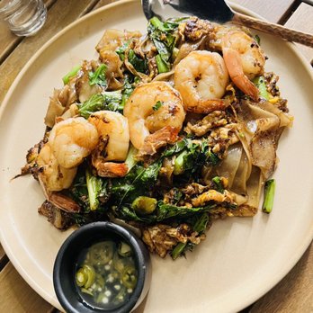 Hanuman Thai Eatery - Pad See Ew - Thai Near Me - Costa Mesa, California