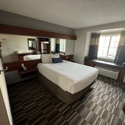 Microtel Inn & Suites by Wyndham Bridgeport