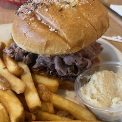 Tack's Inn - Beef on Weck