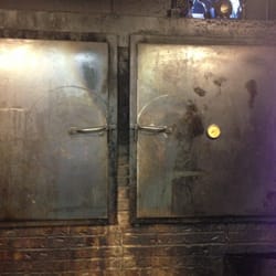 Henk's Bar-B-Que - The 40+ year old smoker!! Amazing!