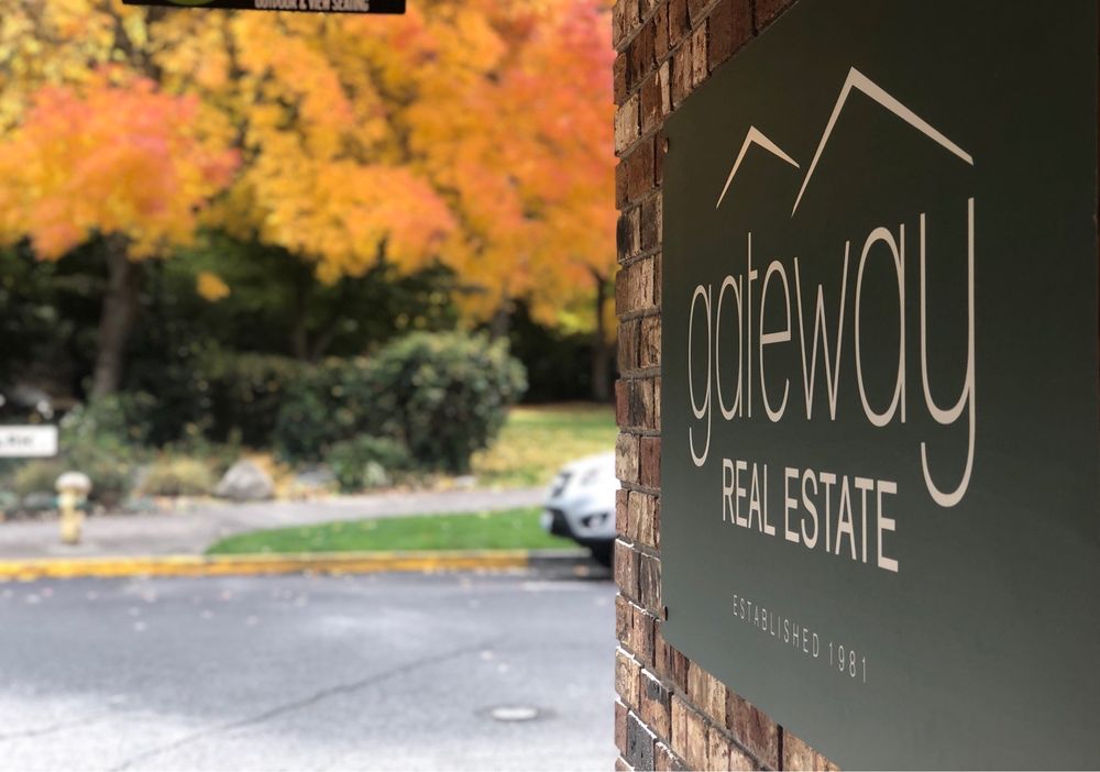 VICTORIA SHEADEL GATEWAY REAL ESTATE 5 N Main St, Ashland, Oregon