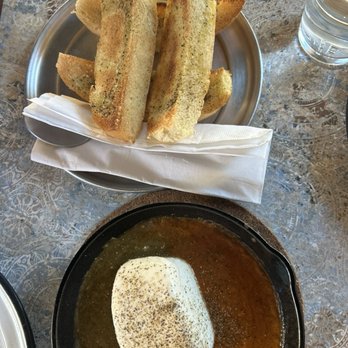 QPV Queso Pan Y Vino - Wine Bars Near Me - San Antonio, Texas QPV Queso Pan Y Vino - Wine Bars Near Me - San Antonio, Texas