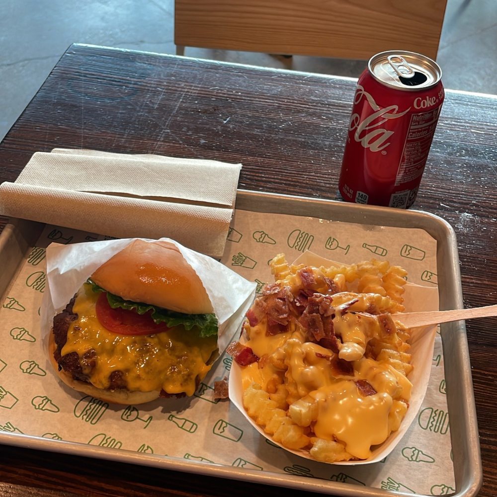 Shake Shack Kirkland - Burger / fries - Fast Food Near Me - Kirkland, Washington Shake Shack Kirkland - Burger / fries - Fast Food Near Me - Kirkland, Washington
