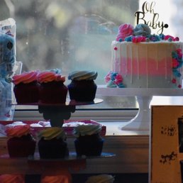 cake and cupcakes cake and cupcakes