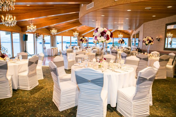 Loves Me Flowers by null