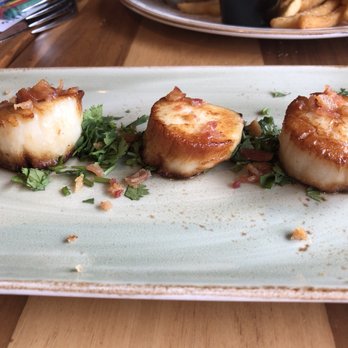 Bluewater Grill Seafood Restaurant & Market Carlsbad - Pan-Seared Sea Scallops* appetizer - sadly overcooked - Seafood Near Me - Carlsbad, California