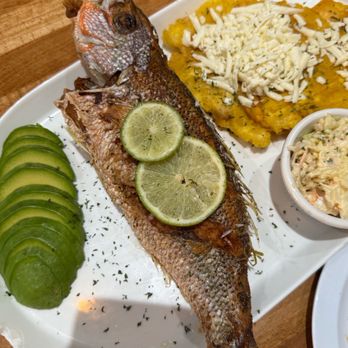 Sifu - Fried red snapper - Seafood Near Me - Miami, Florida Sifu - Fried red snapper - Seafood Near Me - Miami, Florida