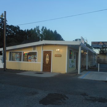 Donut Street Cafe - Donut Street cafe at Gold Country Plaza - Donuts Near Me - Plymouth, California