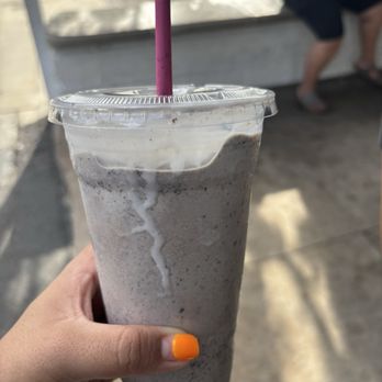 Pepper Tree Frosty - Mint Oreo shake - Ice Cream & Frozen Yogurt Near Me - Vista, California Pepper Tree Frosty - Mint Oreo shake - Ice Cream & Frozen Yogurt Near Me - Vista, California