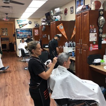 Del's Barbershop - Barbers Near Me - Weston, Florida Del's Barbershop - Barbers Near Me - Weston, Florida