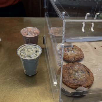 Mandarin Coffee Stand - Hojicha - Coffee & Tea Near Me - Pasadena, California