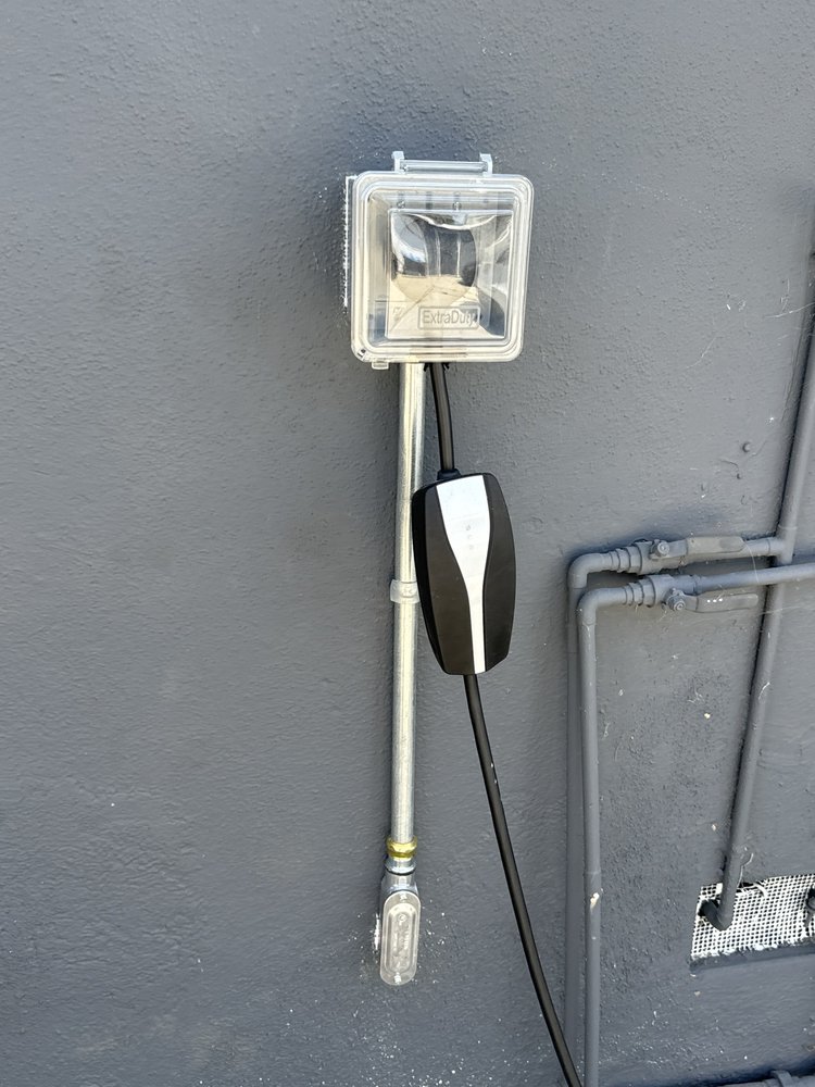 Slide of Moca Electric