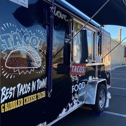 Huevones food truck Huevones food truck