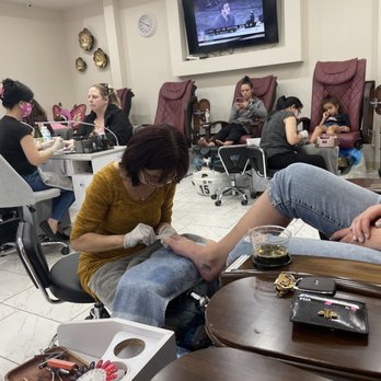 Highland Nails & Spa - Pedicure - Nail Salons Near Me - Austin, Texas Highland Nails & Spa - Pedicure - Nail Salons Near Me - Austin, Texas