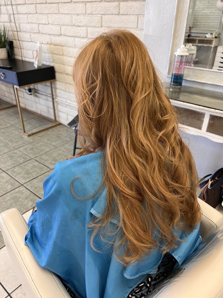 LCI Hair Studio Logo