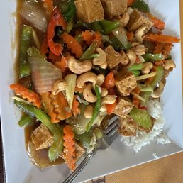 Vegan Cashew with garlic sauce