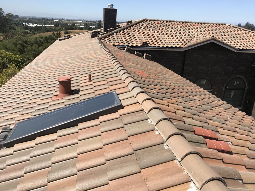 Slide of Daddario Roofing