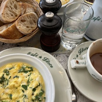 Café de Flore - Cafes Near Me - Paris, 75 Café de Flore - Cafes Near Me - Paris, 75