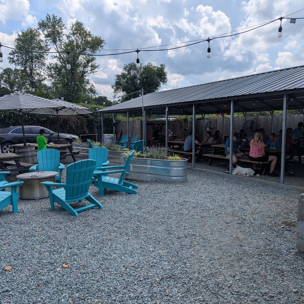 Hogwaller Brewing - Outside - Brewpubs Near Me - Charlottesville, Virginia Hogwaller Brewing - Outside - Brewpubs Near Me - Charlottesville, Virginia