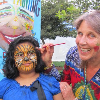 Wild Smiles Face Painting - Lynn paints Tiger-girl - Face Painting Near Me Wild Smiles Face Painting - Lynn paints Tiger-girl - Face Painting Near Me
