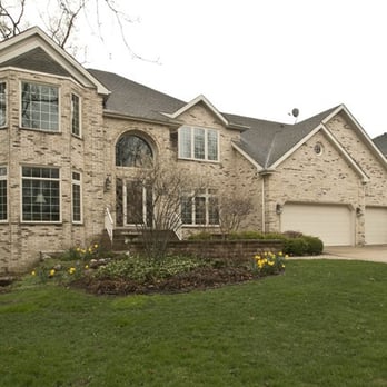 Beth Lindner - Fathom Realty - 640 Wildwood
West Chicago. IL - Real Estate Agents Near Me - Wheaton, Illinois