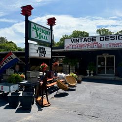 Harbert Antique Mall - Summertime in Southwest Michigan!
