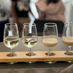 Wayne Gretzky Estates Winery & Distillery - Wine flight - Sparkling brut // Founders Riesling // Salted caramel cream // Butter Pecan cream