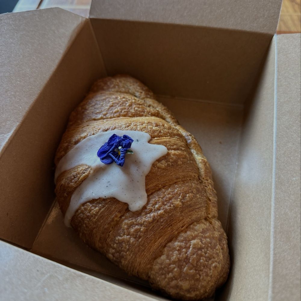 Twelvemonth - Earl Grey & Grapefruit Croissant - Vegan Near Me - Burlingame, California Twelvemonth - Earl Grey & Grapefruit Croissant - Vegan Near Me - Burlingame, California