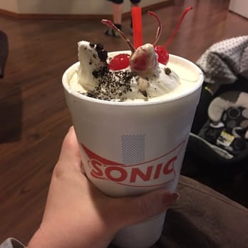 Sonic Drive-In - It looks pretty on the top... But read my review! - Burgers Near Me - Puyallup, Washington Sonic Drive-In - It looks pretty on the top... But read my review! - Burgers Near Me - Puyallup, Washington