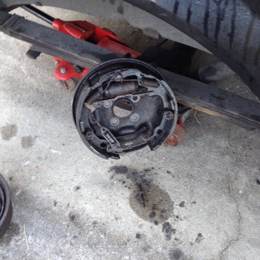 JD Auto Salvage Yard - Rear brake assembly. - Towing Near Me - Naples, Florida JD Auto Salvage Yard - Rear brake assembly. - Towing Near Me - Naples, Florida