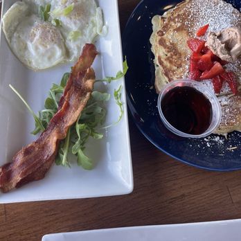 Heirloom Kitchen - Two by Two brunch - Burgers Near Me - Stockton, California Heirloom Kitchen - Two by Two brunch - Burgers Near Me - Stockton, California