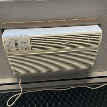 Rodeway Inn - HVAC unit - Hotels Near Me - SeaTac, Washington Rodeway Inn - HVAC unit - Hotels Near Me - SeaTac, Washington