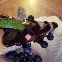 Chef Tony's Fresh Seafood - Blueberry cheesecake