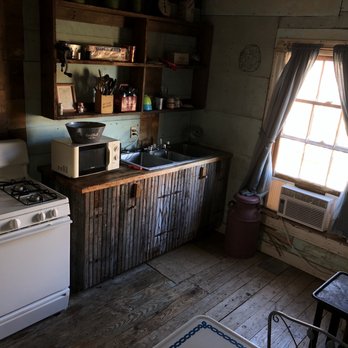 Tallahatchie Flats - Kitchen - Vacation Rentals Near Me - Greenwood, Mississippi Tallahatchie Flats - Kitchen - Vacation Rentals Near Me - Greenwood, Mississippi