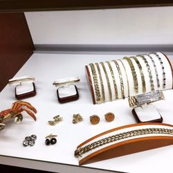 Lucky's Jewelry - Best prices on all Jewelry Guaranteed!!