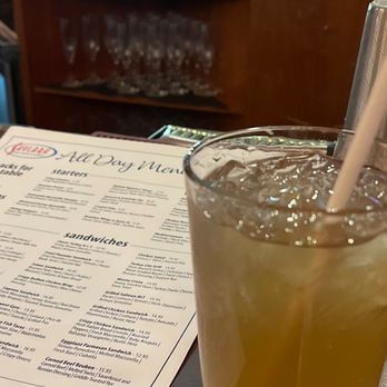 Skylark Diner - Diners Near Me - Edison, New Jersey