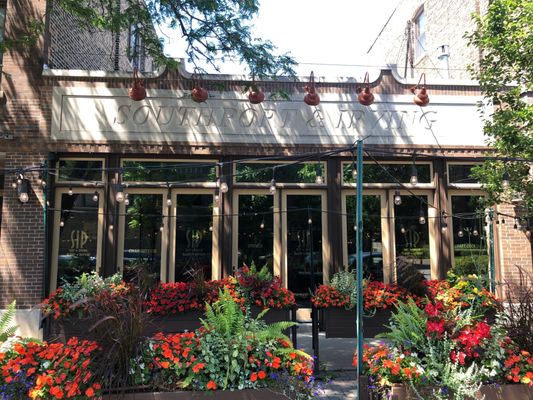 Port and Park Restaurant & Bar by null