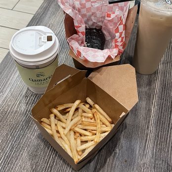 Trà Boba & Snack - spam musubi, fries (garlic), and wintermelon drink :) - Bubble Tea Near Me - Riverside, California