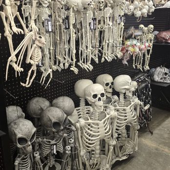 Spirit Halloween - Accessories Near Me - Downingtown, Pennsylvania Spirit Halloween - Accessories Near Me - Downingtown, Pennsylvania