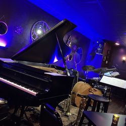 Maureen's Jazz Cellar - inside
