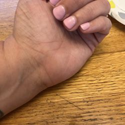 Daisy Nail & Spa - Gel mani