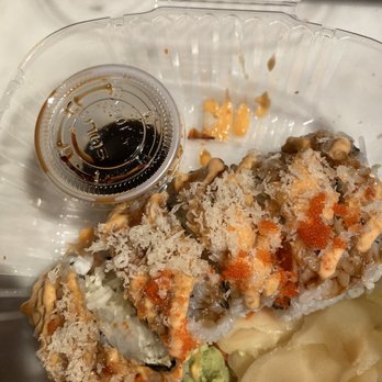 Udon Lab - Shrimp Crunch Roll SKIP IT! A COMPLETE RIP OFF OF $12 - Noodles Near Me - New York, New York Udon Lab - Shrimp Crunch Roll SKIP IT! A COMPLETE RIP OFF OF $12 - Noodles Near Me - New York, New York