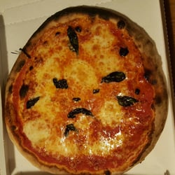 Scusate Il Ritardo - Margherita con basilico (molto cotta)