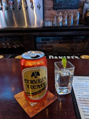 Shine Square Pub by null