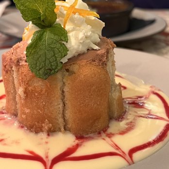 L'Ange 20 - Chocolate cake with orange zest and pistachio crème brûlée - French Near Me - Paris, 75