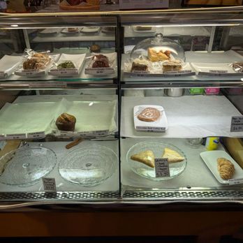 Kenaize Cafe - Coffee & Tea Near Me - North Vancouver, British Columbia