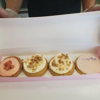 Crumbl - Temecula - The cake batter cookie etc - Bakeries Near Me - Temecula, California Crumbl - Temecula - The cake batter cookie etc - Bakeries Near Me - Temecula, California