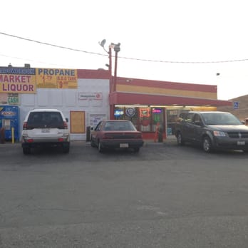 Meadowbrook Market - cars parked in a parking lot - Convenience Stores Near Me - Perris, California